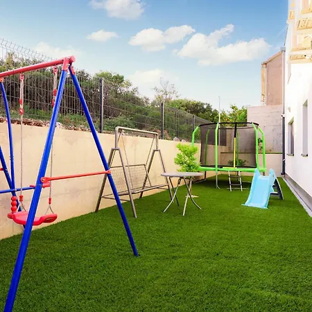 Semesterbostad Luxurious In With Sauna