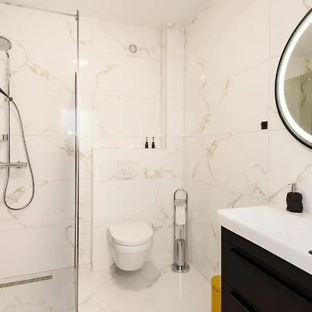 Luxurious In With Sauna *